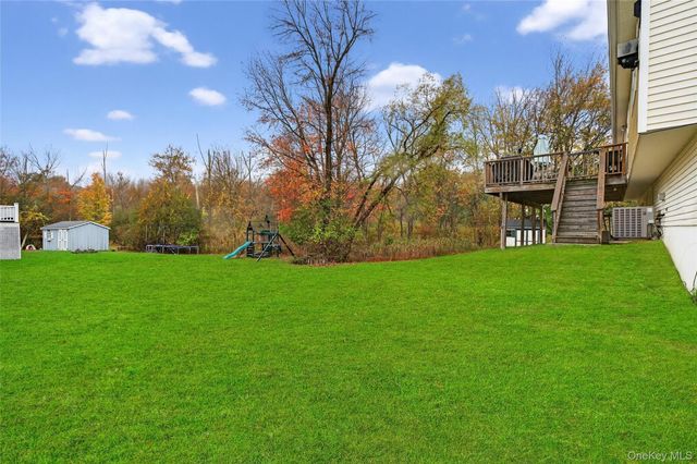 2 Berkeley Court, Highland Mills, NY 10930