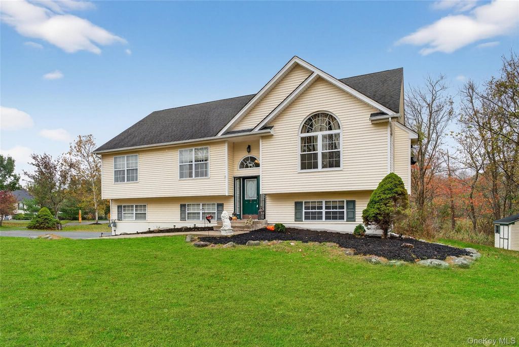 2 Berkeley Court, Highland Mills, NY 10930