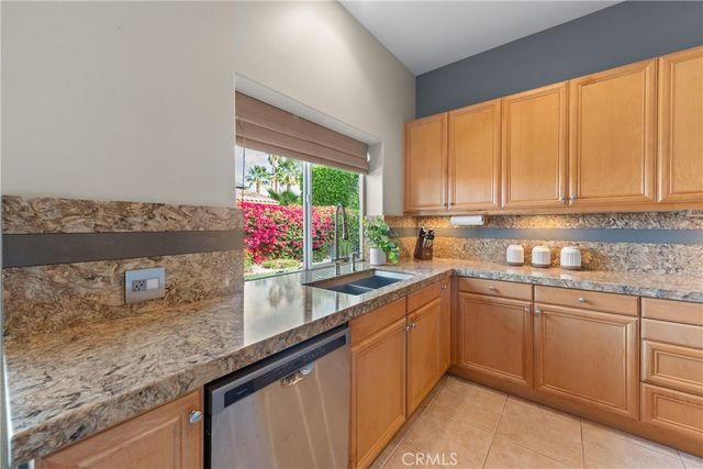 70 Rocio Court, Palm Desert, CA 92260