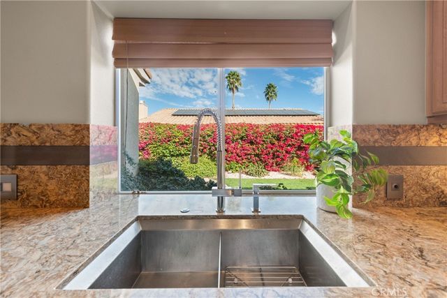 70 Rocio Court, Palm Desert, CA 92260