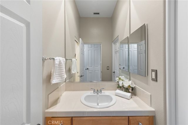 70 Rocio Court, Palm Desert, CA 92260