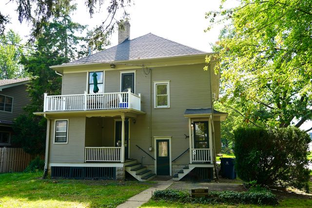 28 N WRIGHT Street 2, Naperville, IL 60540