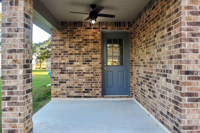 7605 Green Meadow Road, Lake Charles, LA 70607