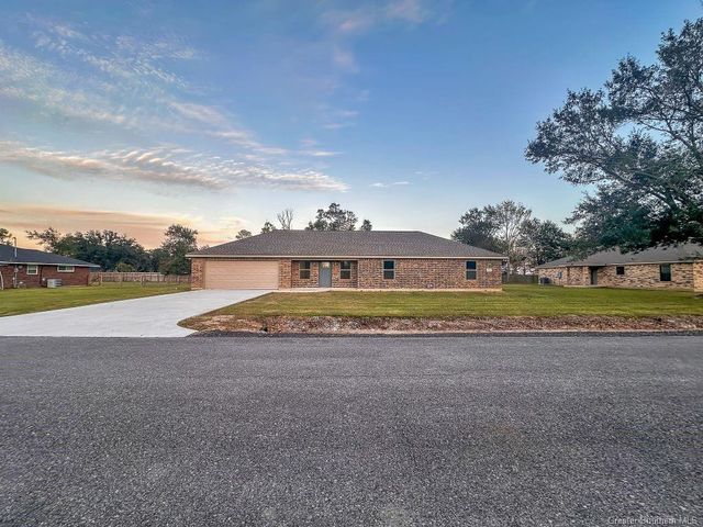 7605 Green Meadow Road, Lake Charles, LA 70607