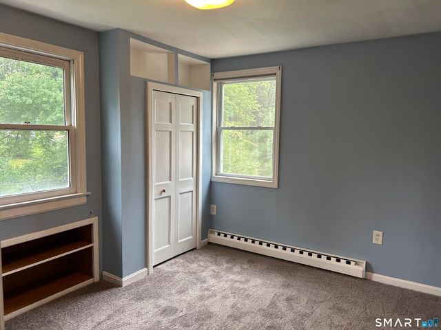 24 Avon Street, Enfield, CT 06082
