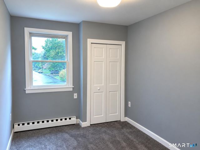 24 Avon Street, Enfield, CT 06082