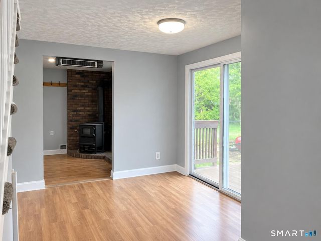 24 Avon Street, Enfield, CT 06082