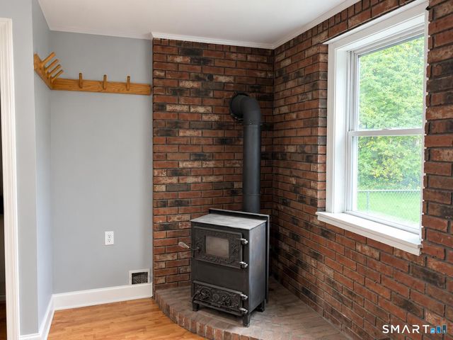 24 Avon Street, Enfield, CT 06082