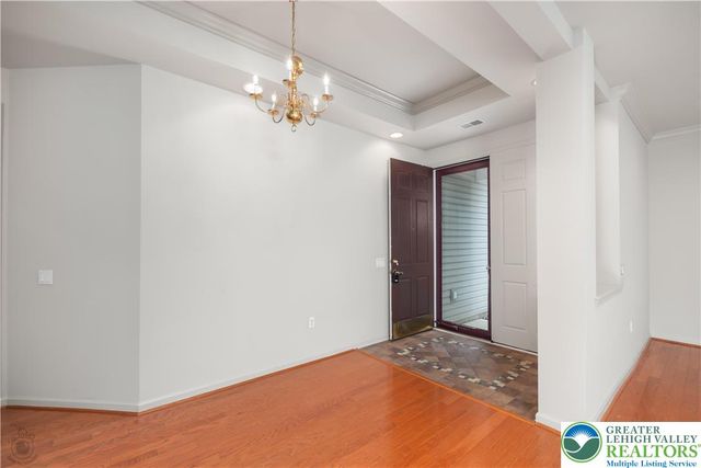 50 Edinburgh Drive, Palmer Twp, PA 18045