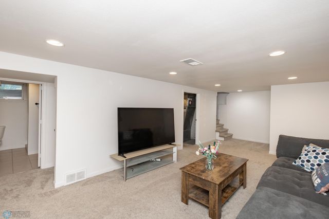 420 17th Street S, Moorhead, MN 56560