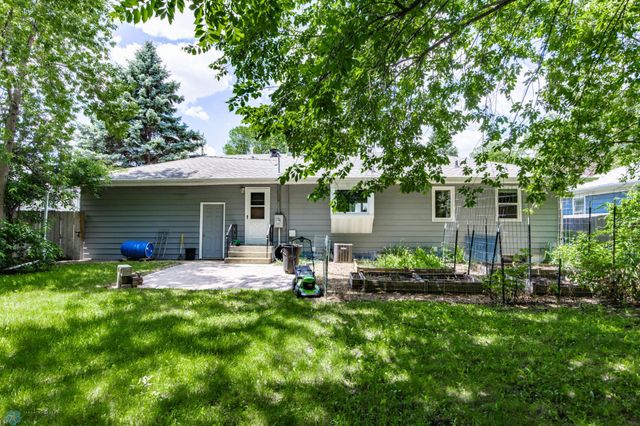 420 17th Street S, Moorhead, MN 56560