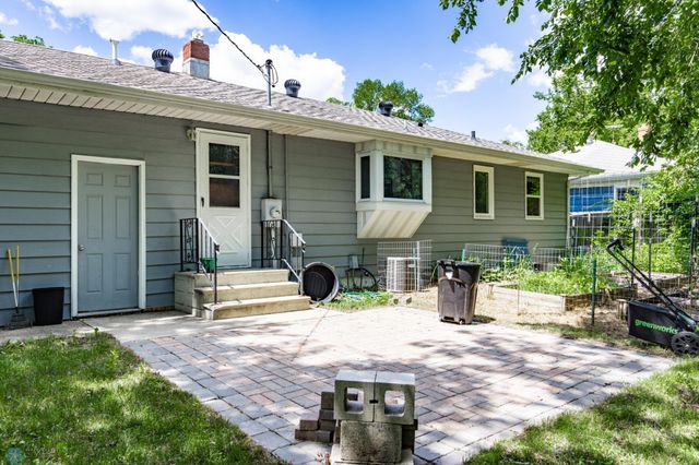 420 17th Street S, Moorhead, MN 56560