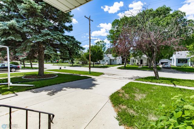 420 17th Street S, Moorhead, MN 56560
