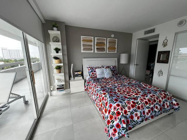 1627 Brickell Ave 1204, Miami, FL 33129