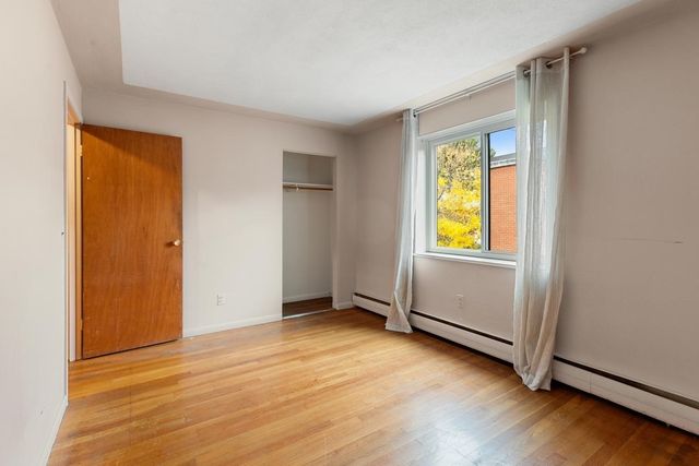 197 Kent St 42, Brookline, MA 02446