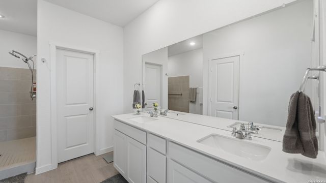 5743 Musquiz Ridge, Seguin, TX 78155