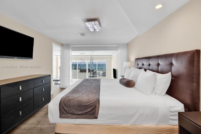 5445 Collins Ave M9 M10 M11 M12, Miami Beach, FL 33140