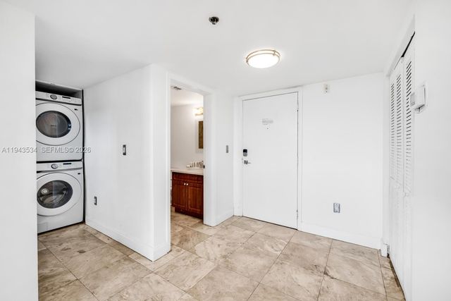 5445 Collins Ave M9 M10 M11 M12, Miami Beach, FL 33140