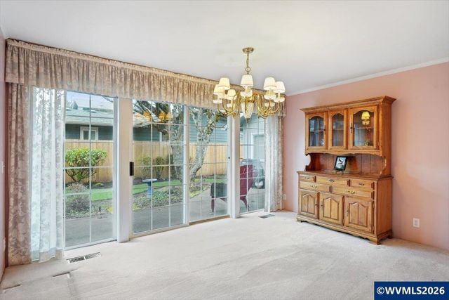 1376 Brickley Rd, Eugene, OR 97401