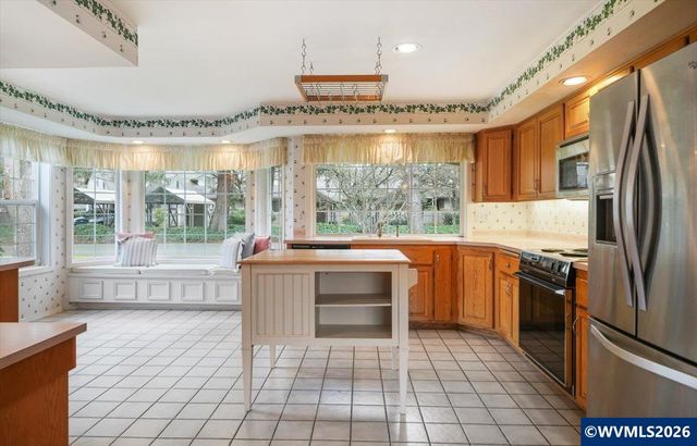 1376 Brickley Rd, Eugene, OR 97401