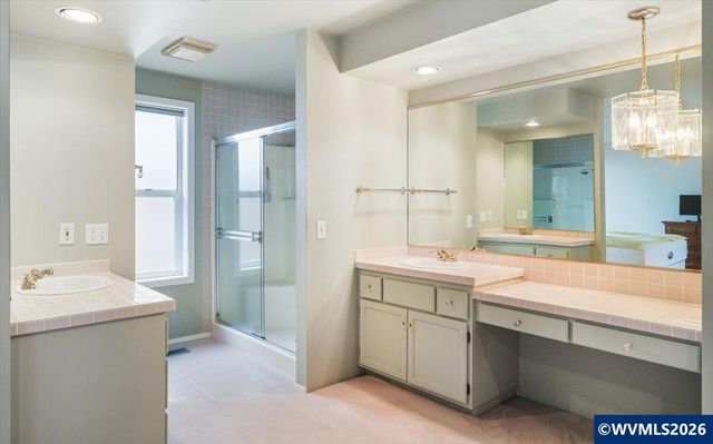 1376 Brickley Rd, Eugene, OR 97401