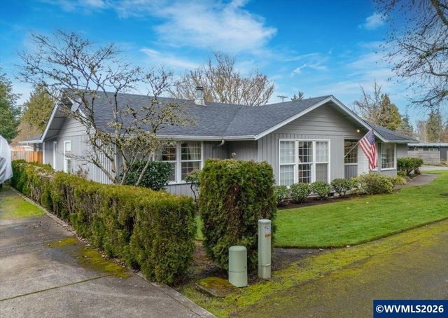 1376 Brickley Rd, Eugene, OR 97401