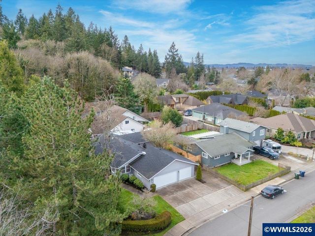 1376 Brickley Rd, Eugene, OR 97401