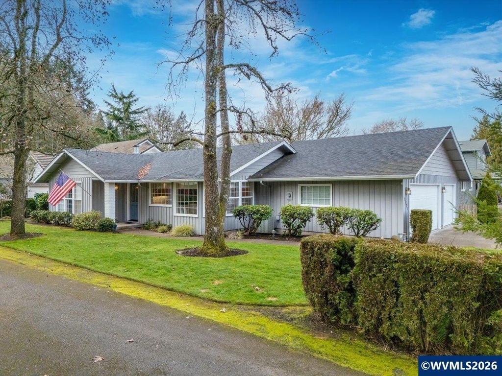 1376 Brickley Rd, Eugene, OR 97401