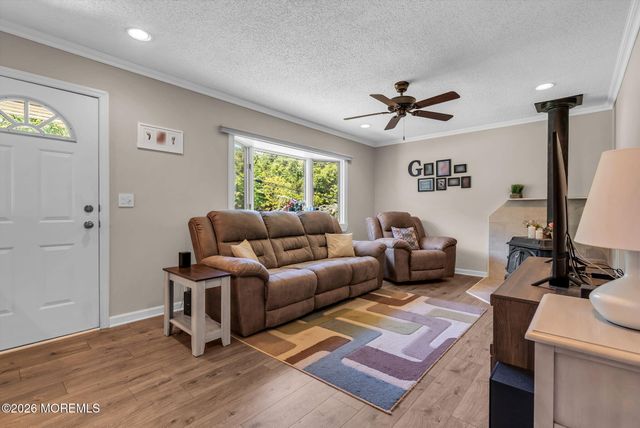 835 Vaughn Avenue, Toms River, NJ 08753