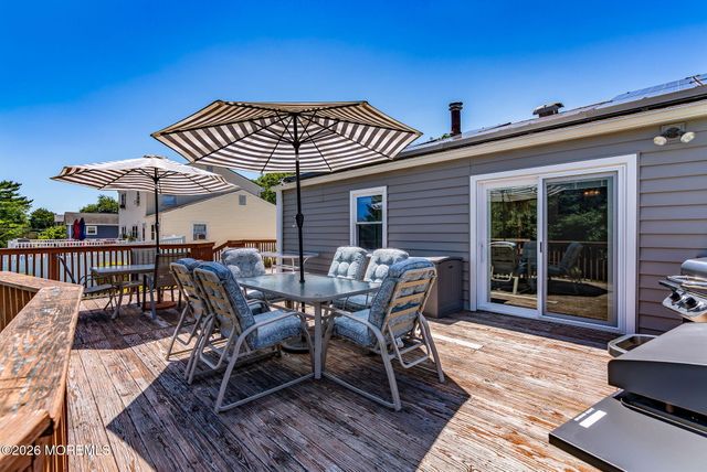 835 Vaughn Avenue, Toms River, NJ 08753