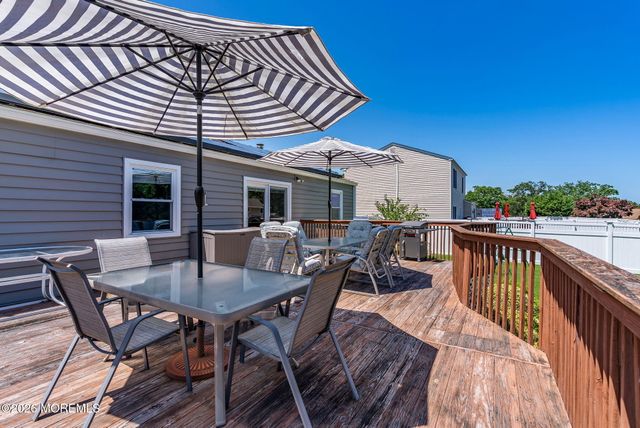 835 Vaughn Avenue, Toms River, NJ 08753