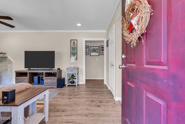 835 Vaughn Avenue, Toms River, NJ 08753