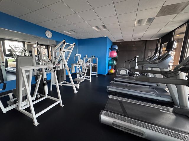 6700 S South Shore Drive 2H, Chicago, IL 60649