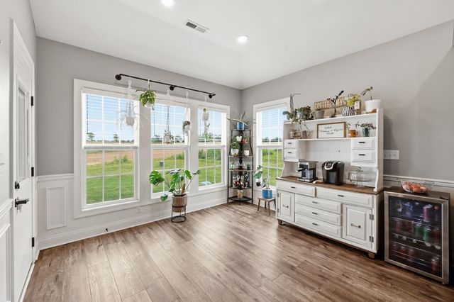 445 Houston Oaks Drive, Paris, KY 40361