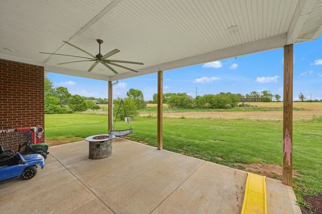 445 Houston Oaks Drive, Paris, KY 40361