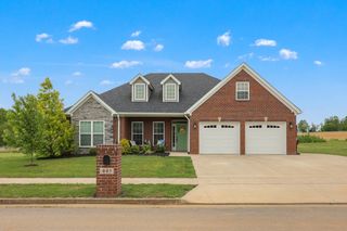 445 Houston Oaks Drive, Paris, KY 40361