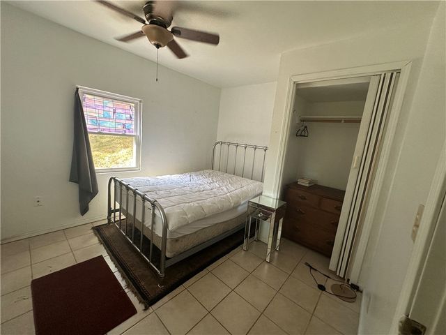 68 Wall Street, Eureka Springs, AR 72632