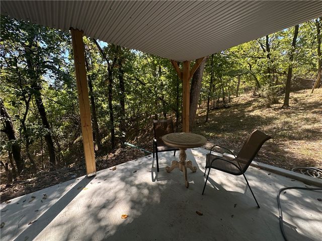 68 Wall Street, Eureka Springs, AR 72632