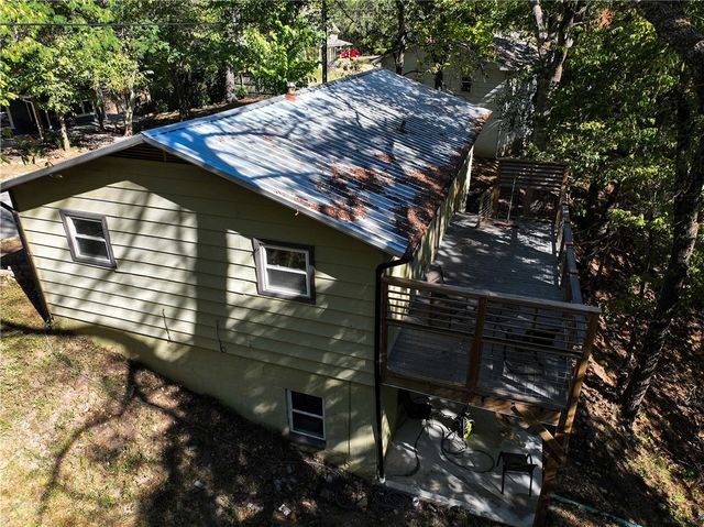 68 Wall Street, Eureka Springs, AR 72632