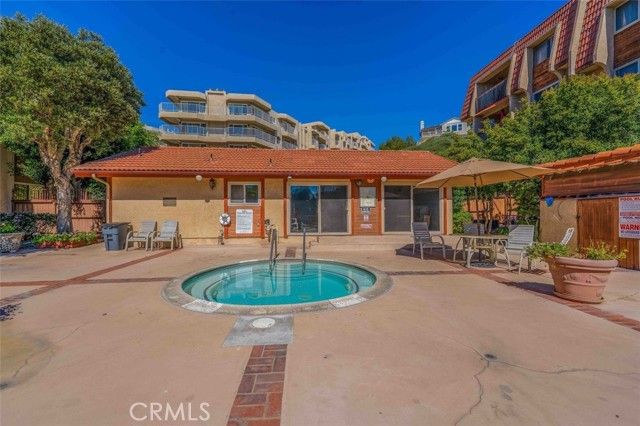 2101 E 21st 212, Signal Hill, CA 90755