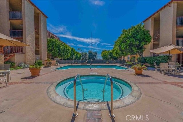 2101 E 21st 212, Signal Hill, CA 90755