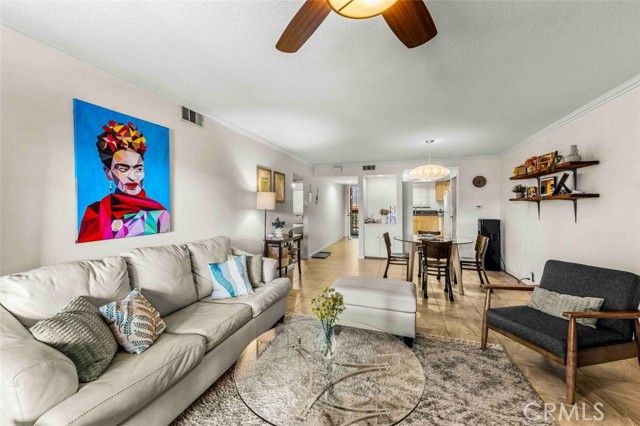 2101 E 21st 212, Signal Hill, CA 90755