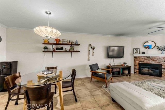 2101 E 21st 212, Signal Hill, CA 90755