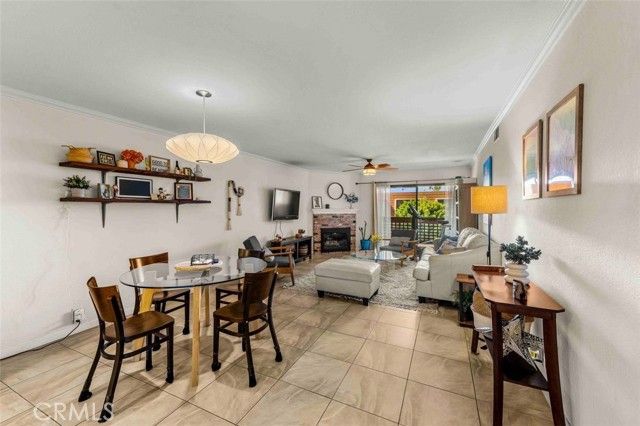 2101 E 21st 212, Signal Hill, CA 90755