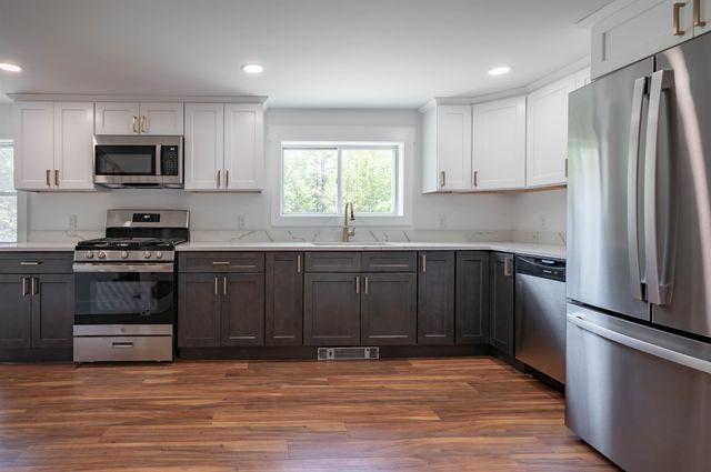 35 Bittersweet Lane, Tilton, NH 03276