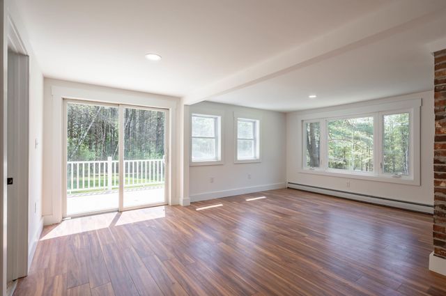 35 Bittersweet Lane, Tilton, NH 03276