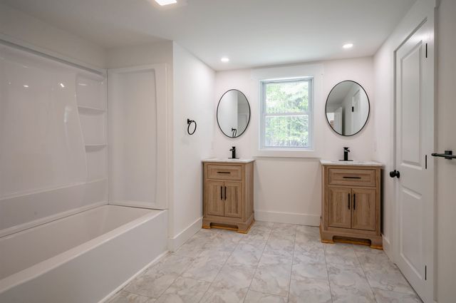 35 Bittersweet Lane, Tilton, NH 03276