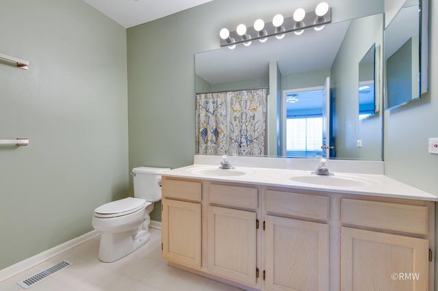 1223 Summersweet Lane, Bartlett, IL 60103