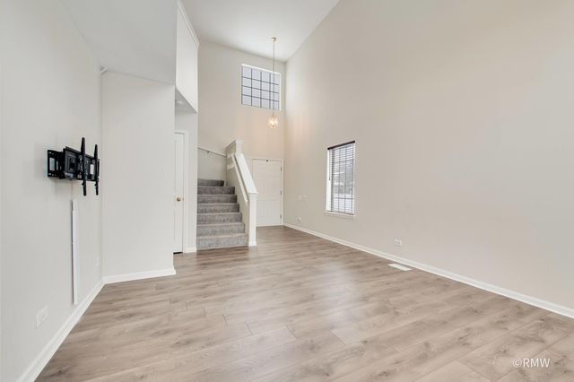 1223 Summersweet Lane, Bartlett, IL 60103