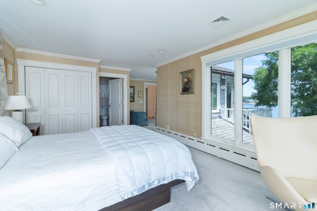 18 Rockland Park, Branford, CT 06405